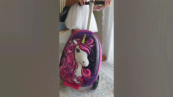 Unicorn that you must have 🦄🔥#scooter #kidsluggage #travel #travelwithkids