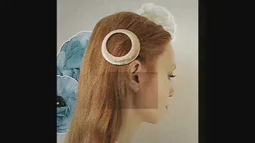 Не пропусти! Новая лимитированная коллекция Avon The Drop  Заколка для волос “Ха“