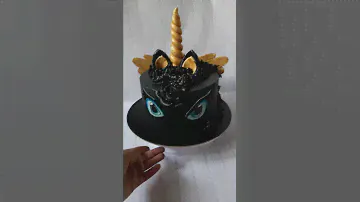 Черный единорог