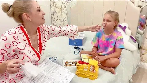VLOG Купили КЛАССНЫЙ светящийся ИНГАЛЯТОР Паровозик ! Наша вечерняя прогулка ! Алиса КРАСИВО РИСУЕТ